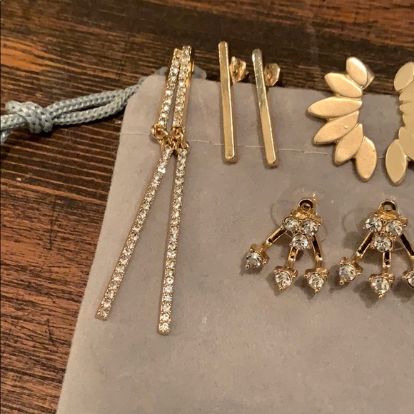 🌸Lot of Six Earring Sets🌸 - Picture 2 of 5